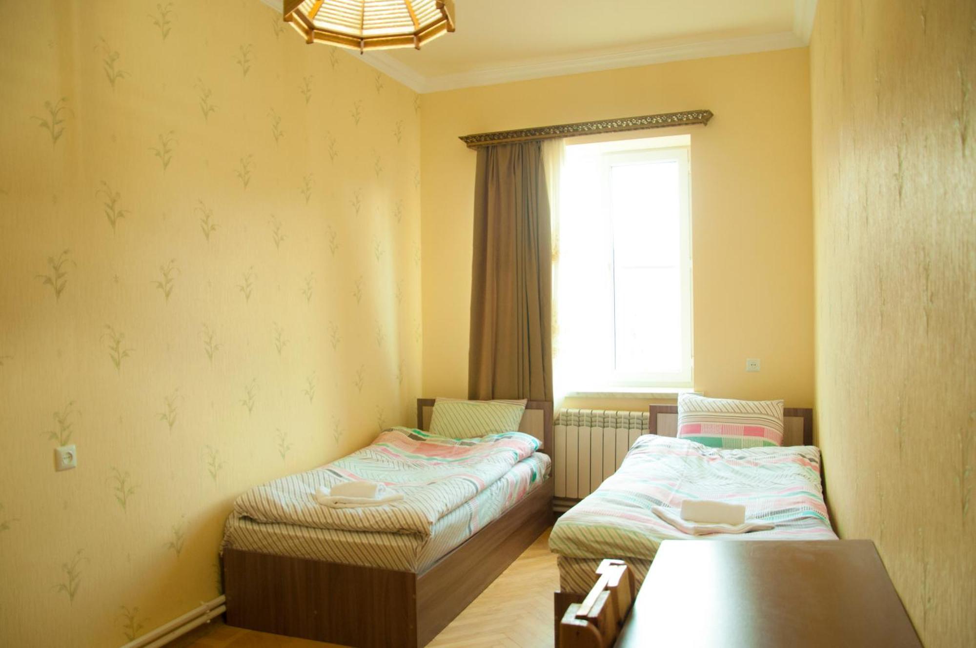 Azhdahak B&B In Geghashen , Abovyan Zewnętrze zdjęcie