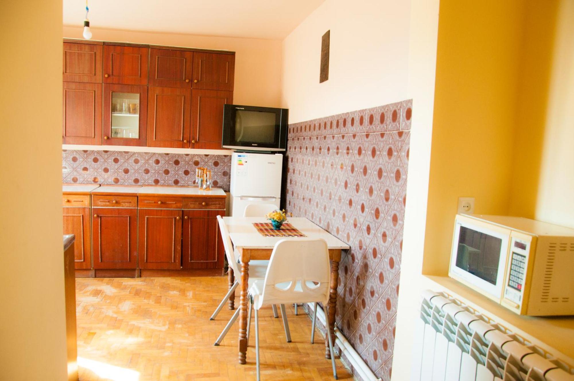 Azhdahak B&B In Geghashen , Abovyan Zewnętrze zdjęcie