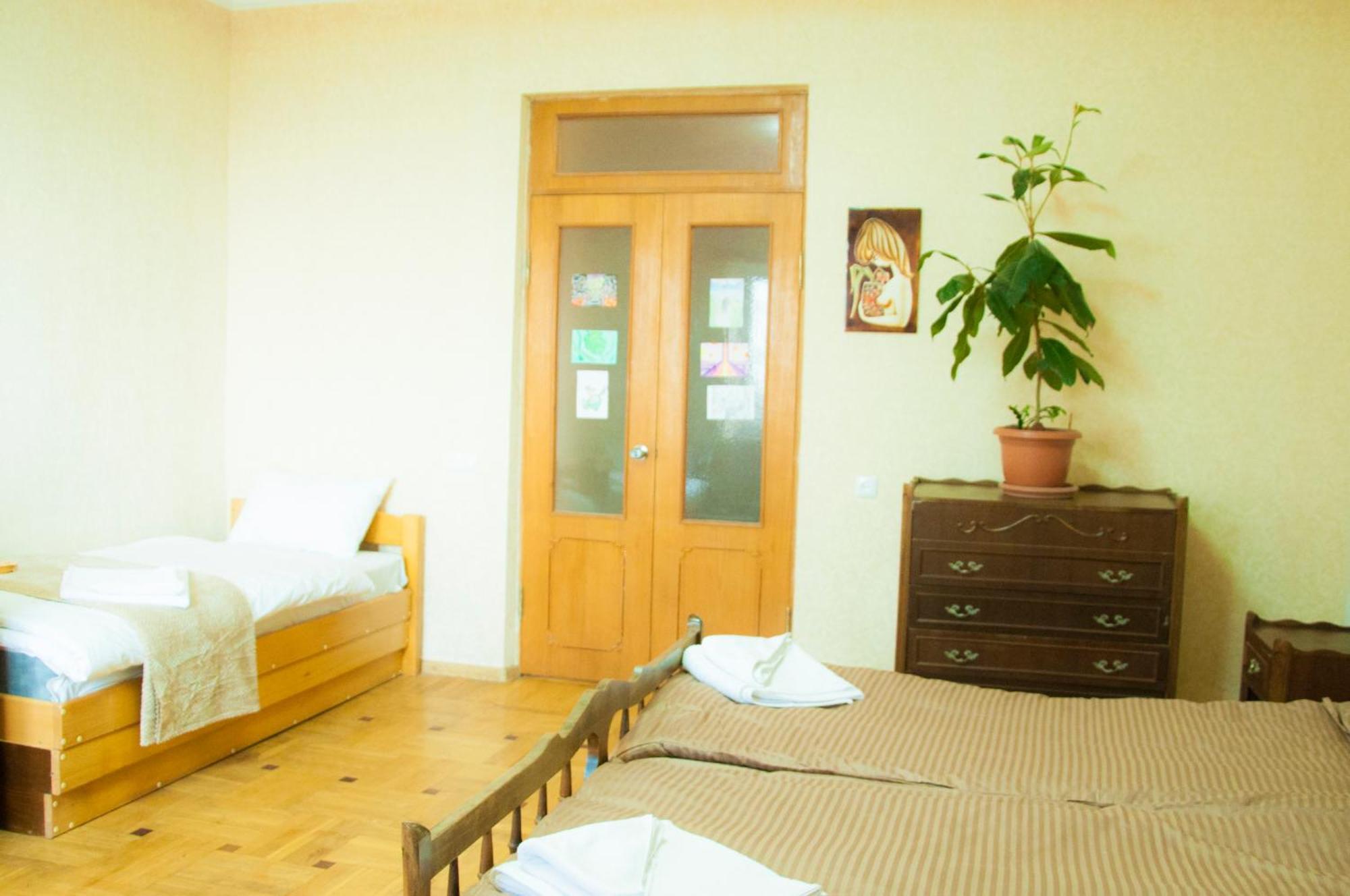 Azhdahak B&B In Geghashen , Abovyan Zewnętrze zdjęcie