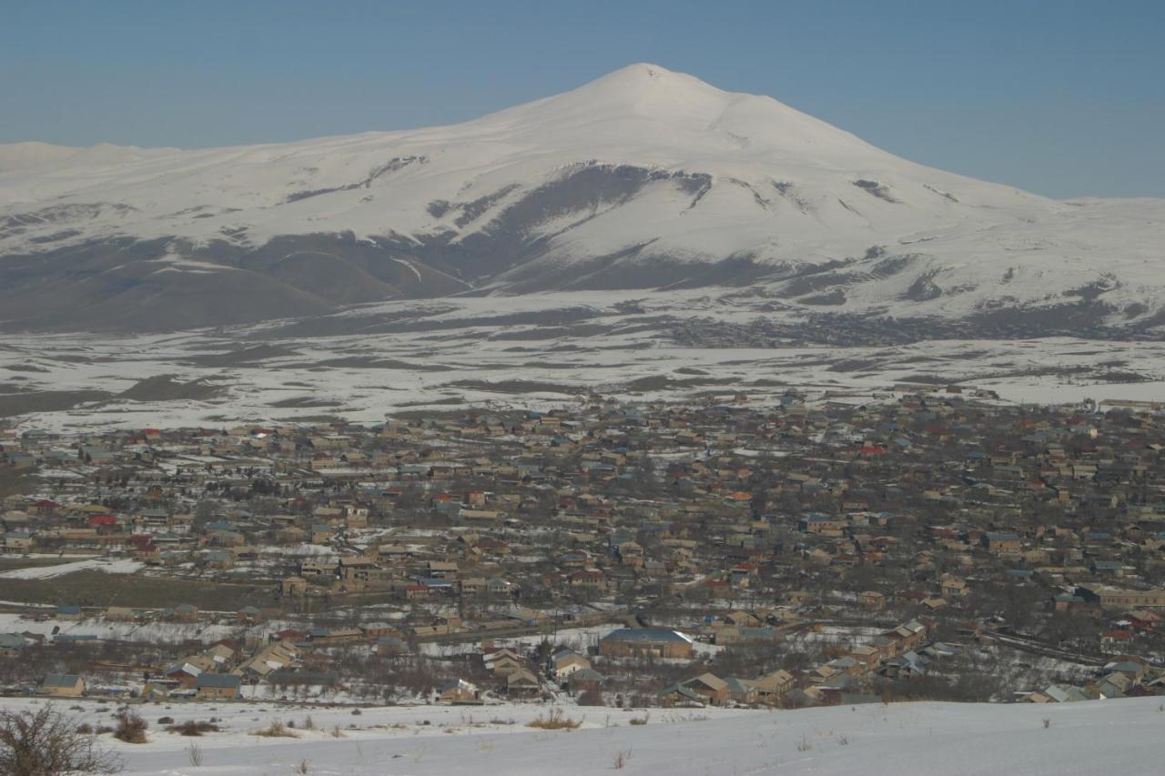 Azhdahak B&B In Geghashen , Abovyan Zewnętrze zdjęcie